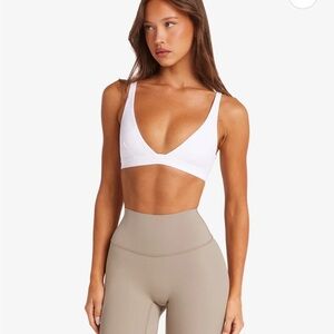 NWT CSB freedom contour crop bra